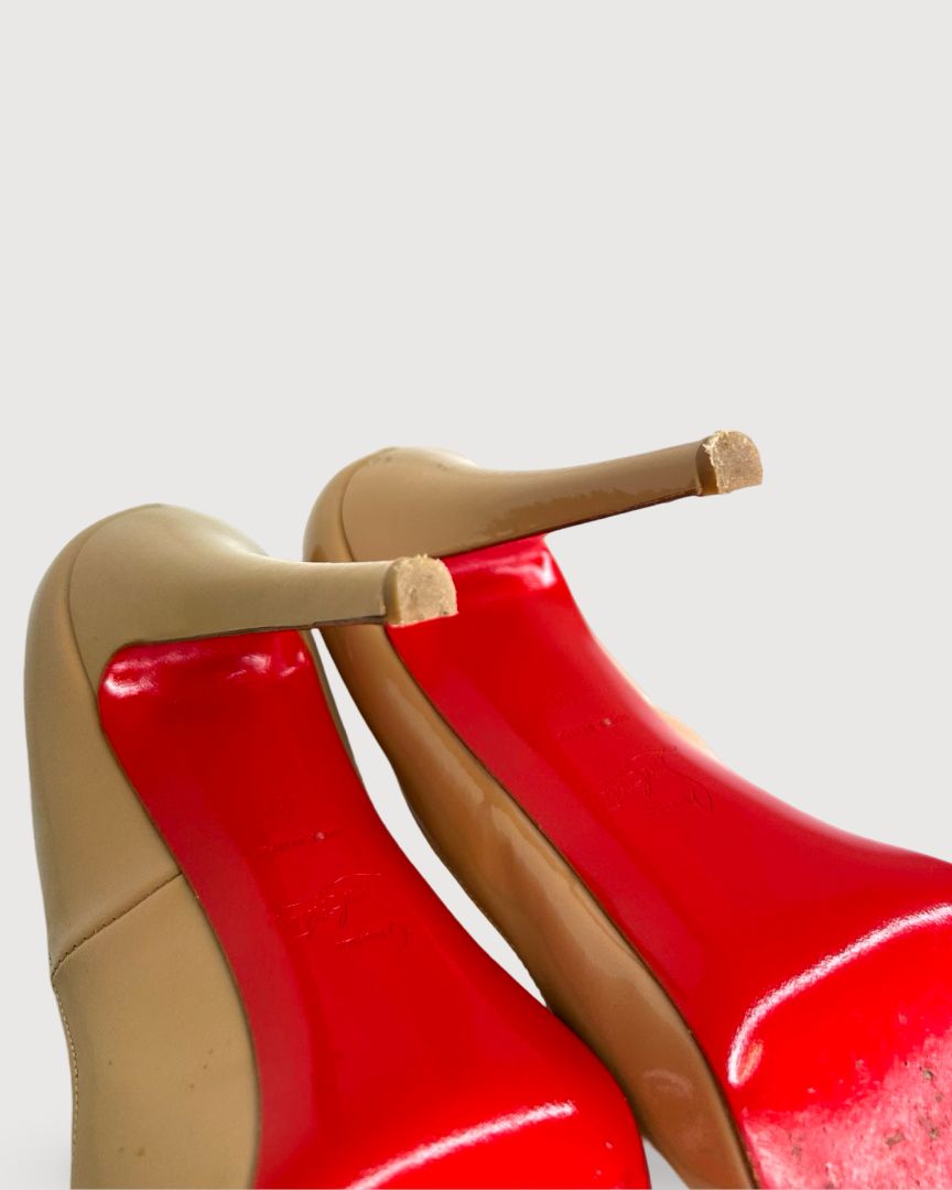 Nude Christian Louboutin Shoes, 38