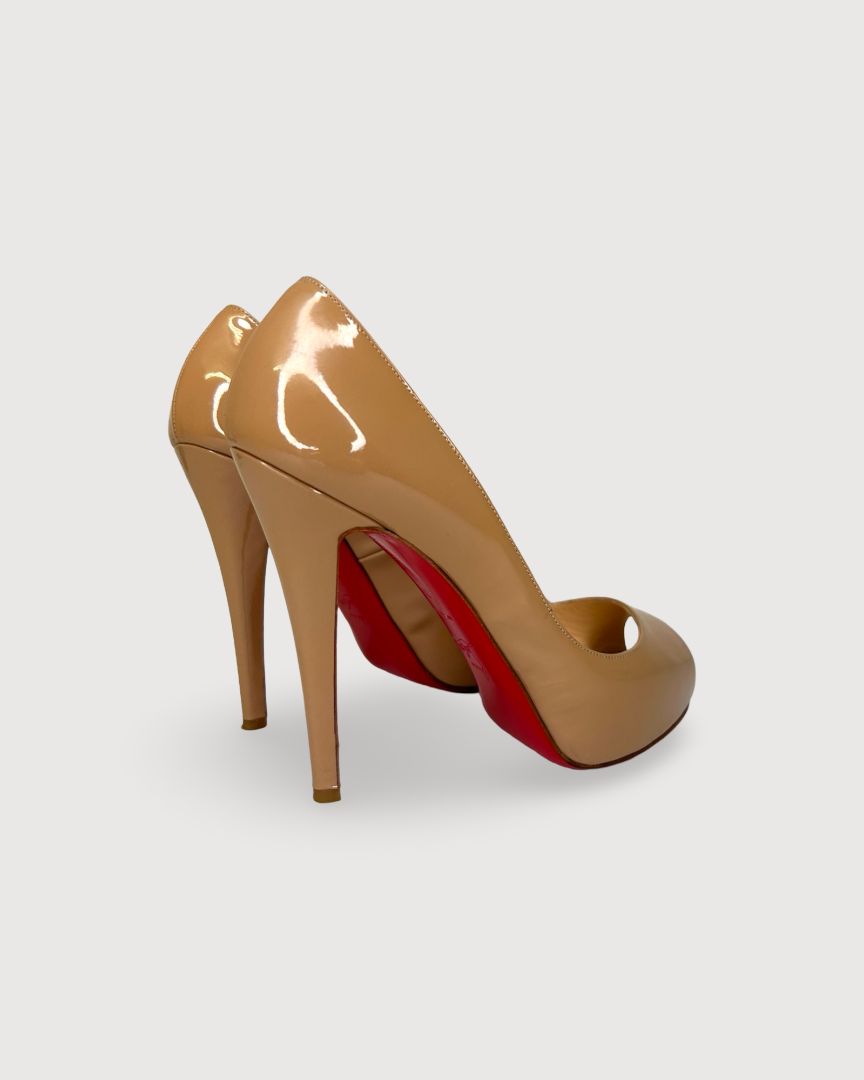 Nude Christian Louboutin Shoes, 38