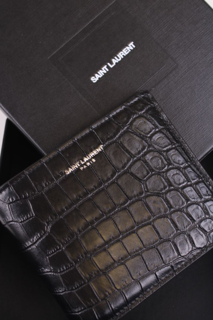 Saint Laurent East/ West Bi-Fold Croc Effect Wallet Black