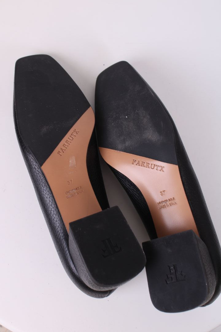 Farrutx Square Heel Black 37