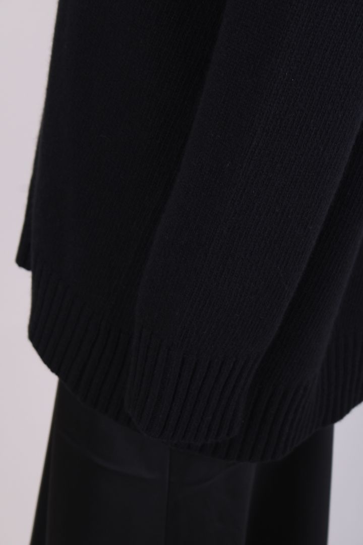 Prada V Neck Jumper Black M