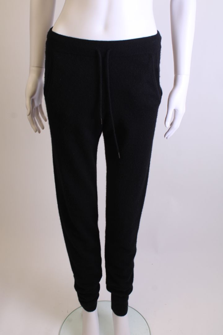 Notshy Cashmere Knitted Lounge Co-Ord Black S