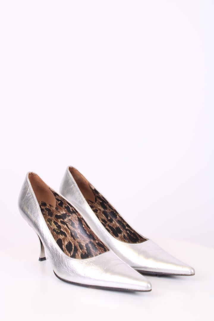 Dolce & Gabbana Leather pointed toe kitten heels Silver 39