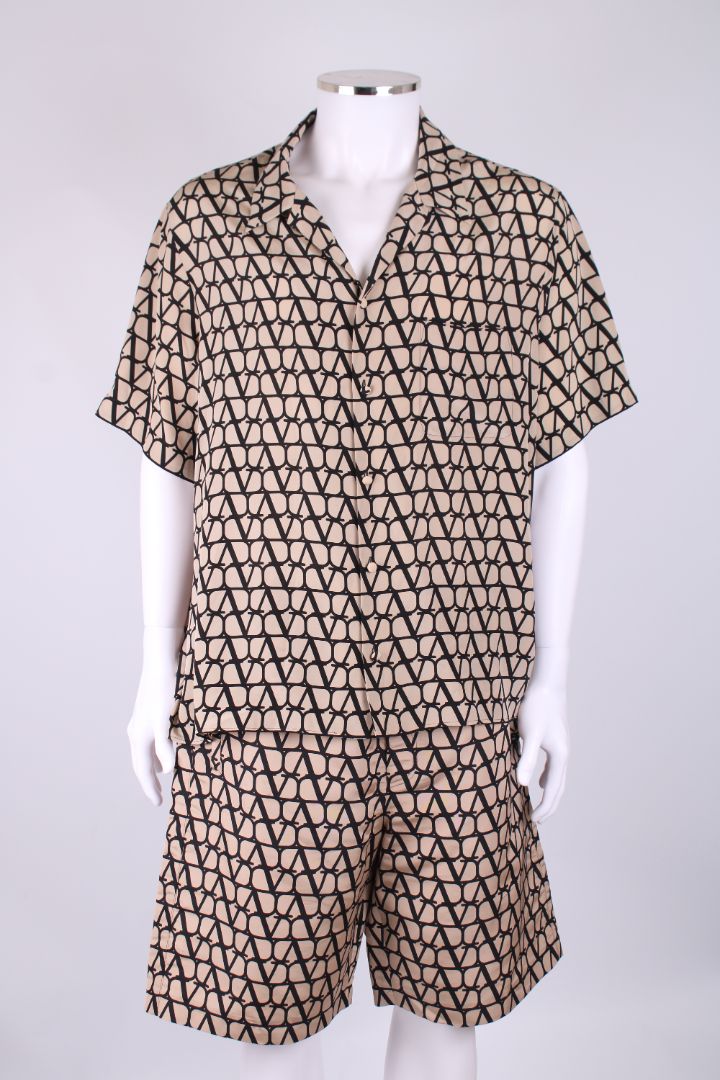 Valentino Monogram short and t. shirt Black and beige 52