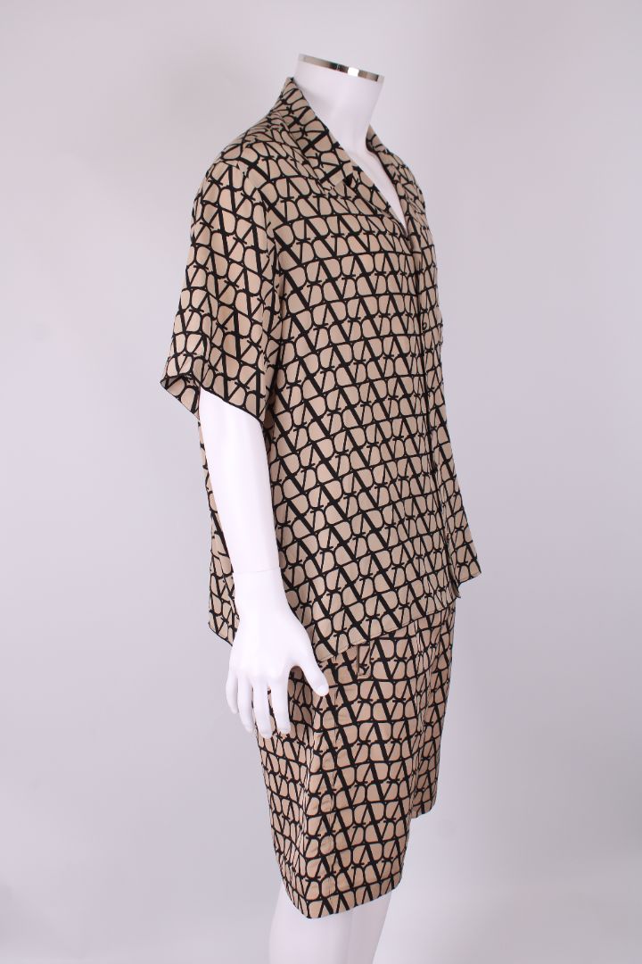 Valentino Monogram short and t. shirt Black and beige 52