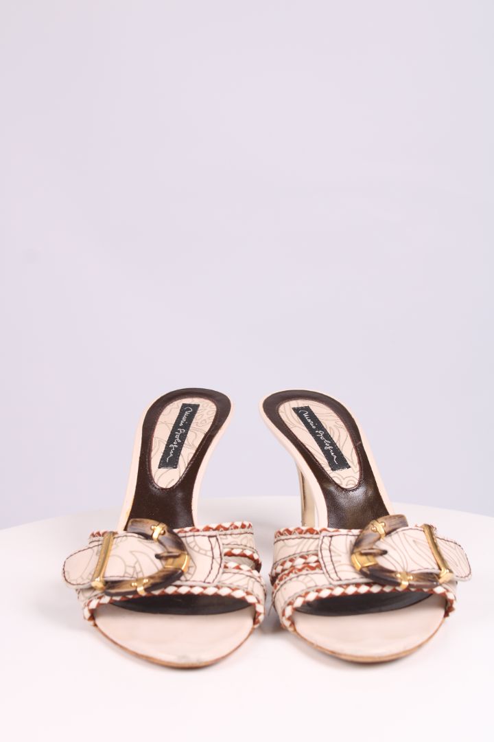 Mario Bologna Buckle Kitten Heels Cream 36