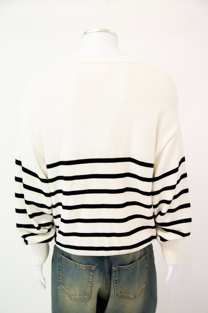 Ami Stripe Heart Jumper White/ Black XL