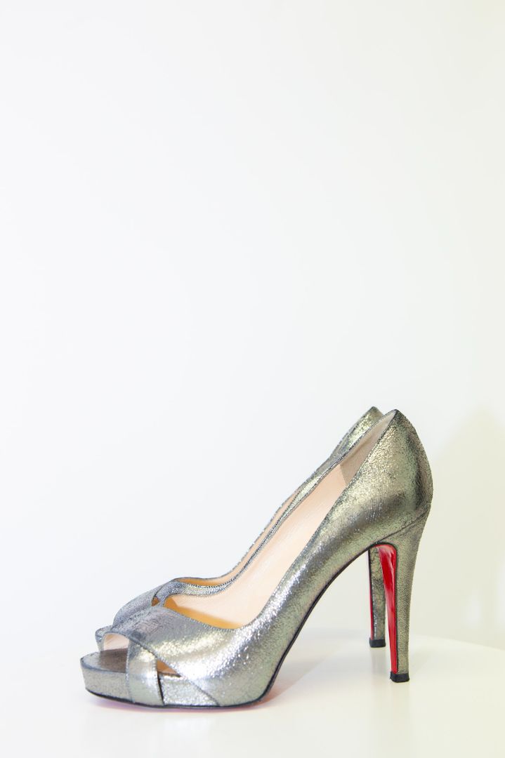 Christian Louboutin Paris Heels 39