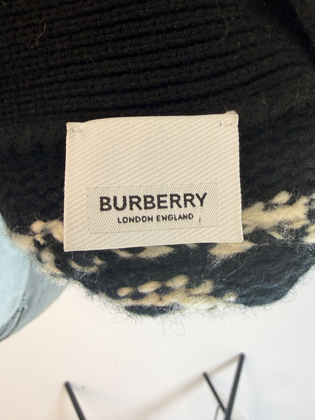Burberry Logo Cut Out Sleeve Cardigan Black/ White S