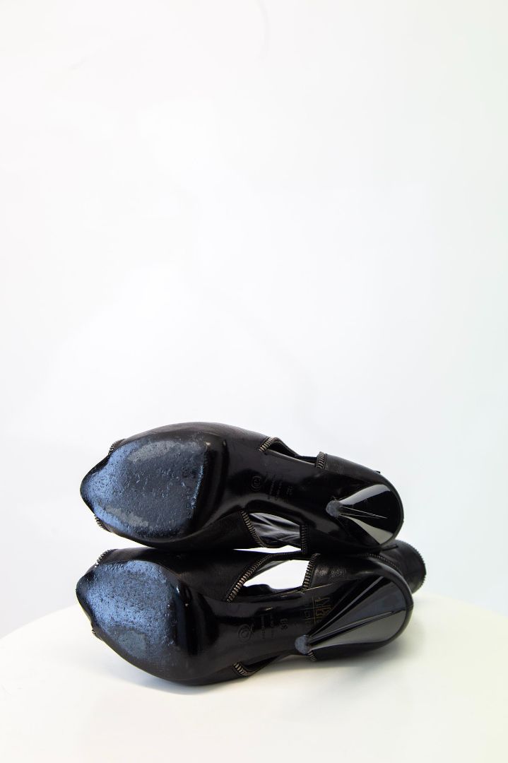 Alexander McQueen Zip Peep Toe Ankle Boots Black 38