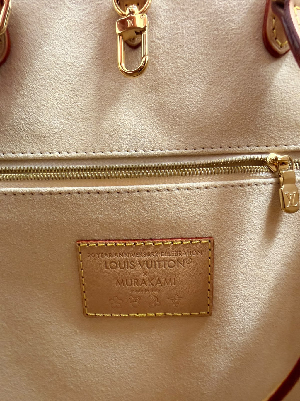 Louis Vuitton X Takashi Murakami OnTheGo Trunk MM Handbag White/ Multi Coloured