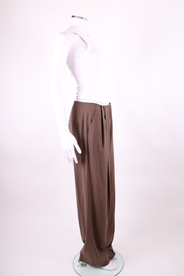 Low Classic Pleated Front Trousers Khaki M