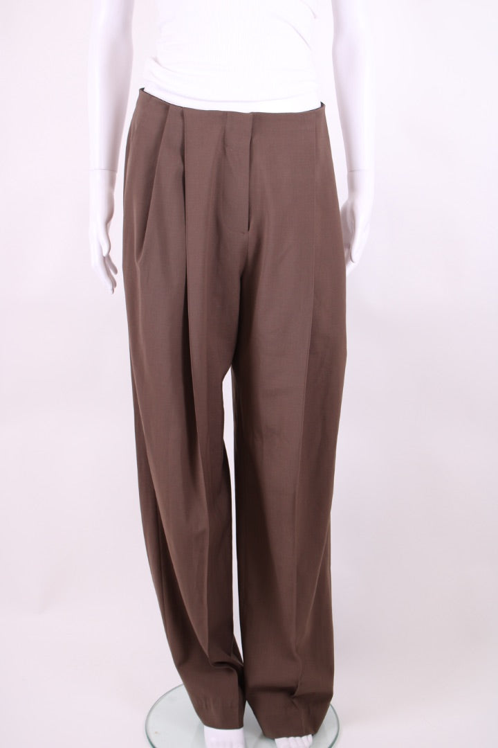 Low Classic Pleated Front Trousers Khaki M