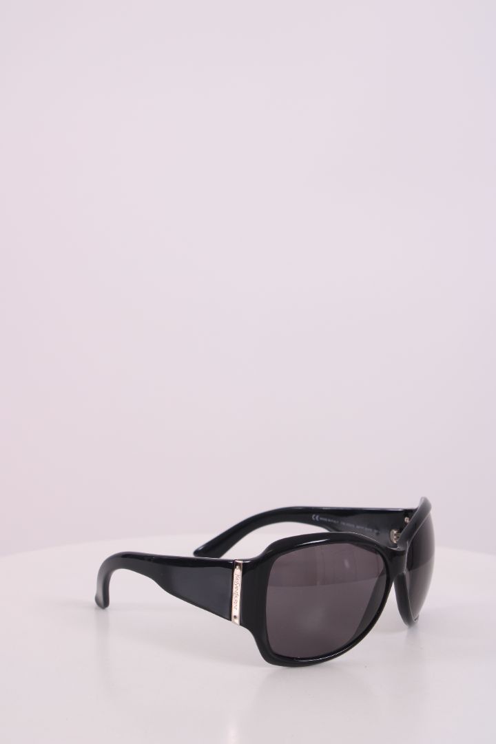 Yves Saint Laurent Sunglasses Black