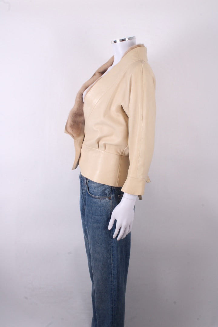 Marc jacobs leather mink trim Cream S
