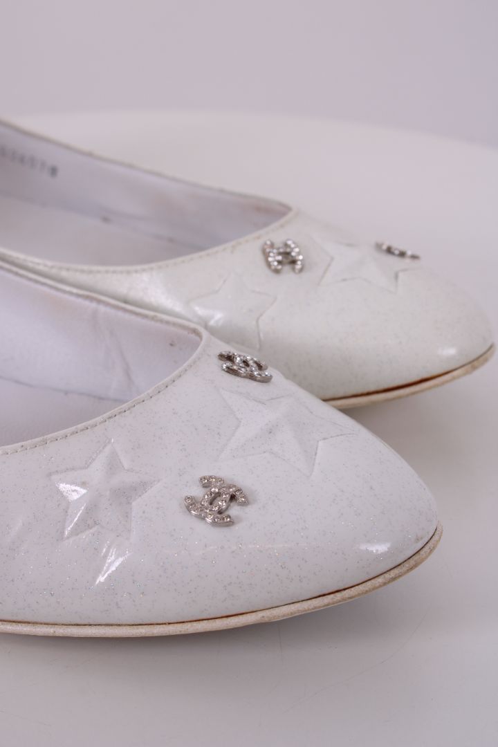 Chanel CC Star Embellished Glitter Flats White/ Silver 40.5