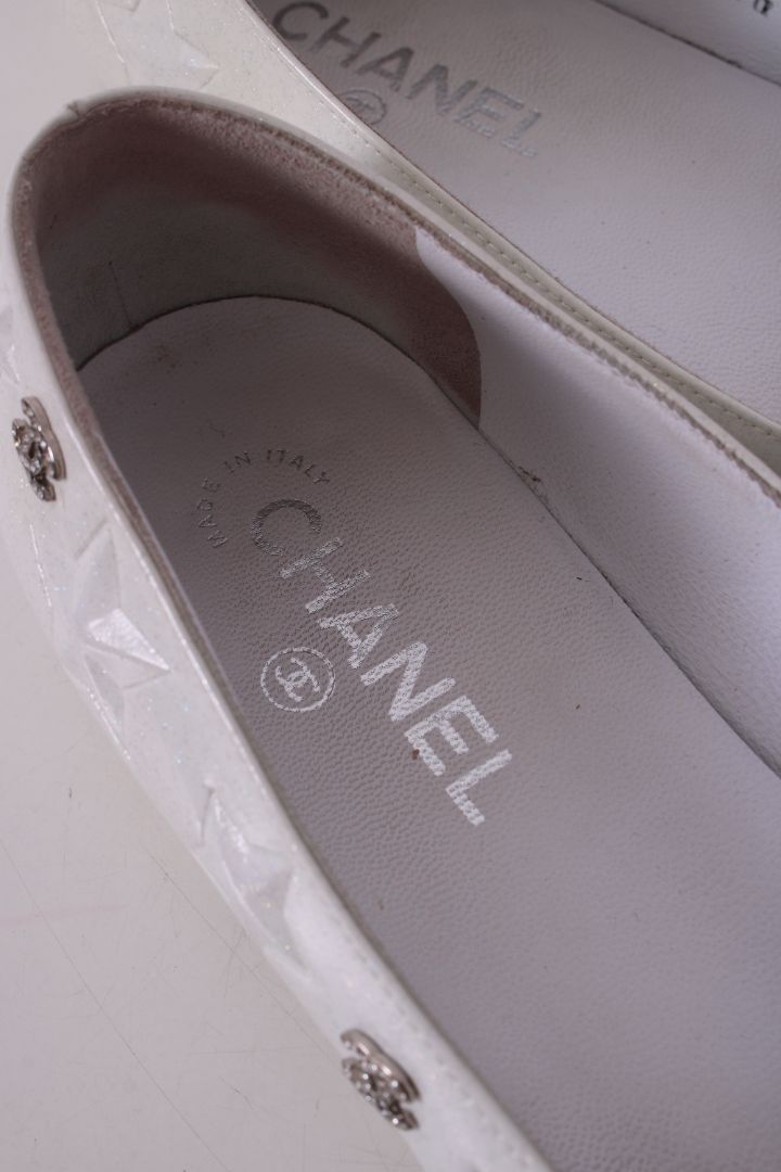Chanel CC Star Embellished Glitter Flats White/ Silver 40.5