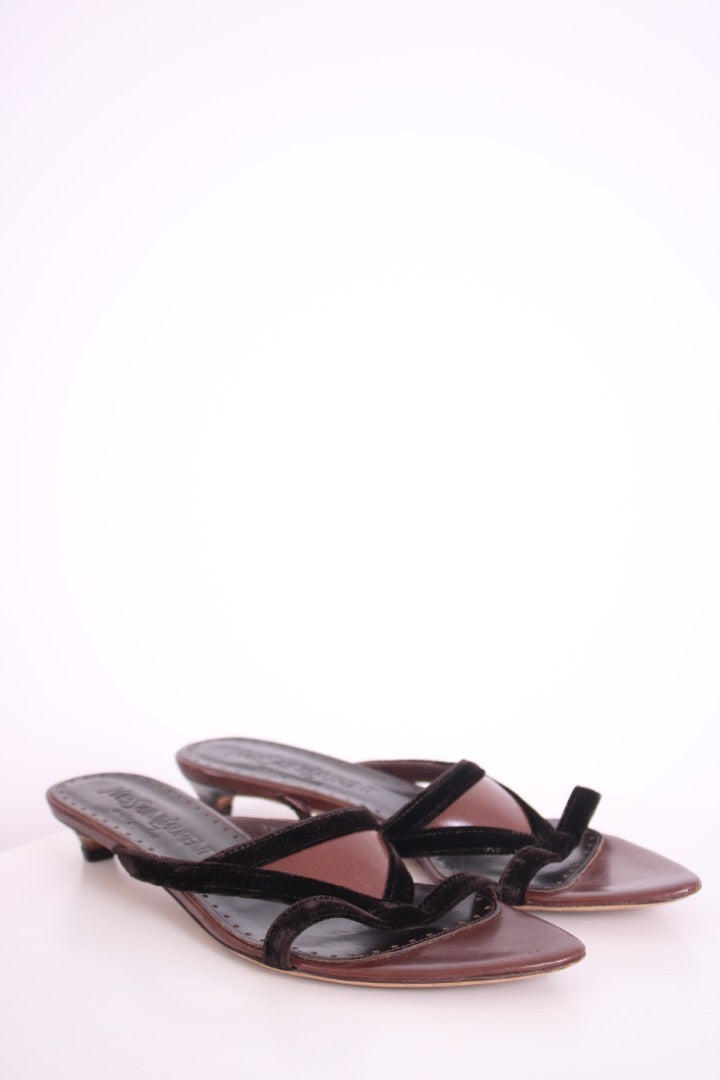Yves Saint Laurent Kitten Heels Brown 37