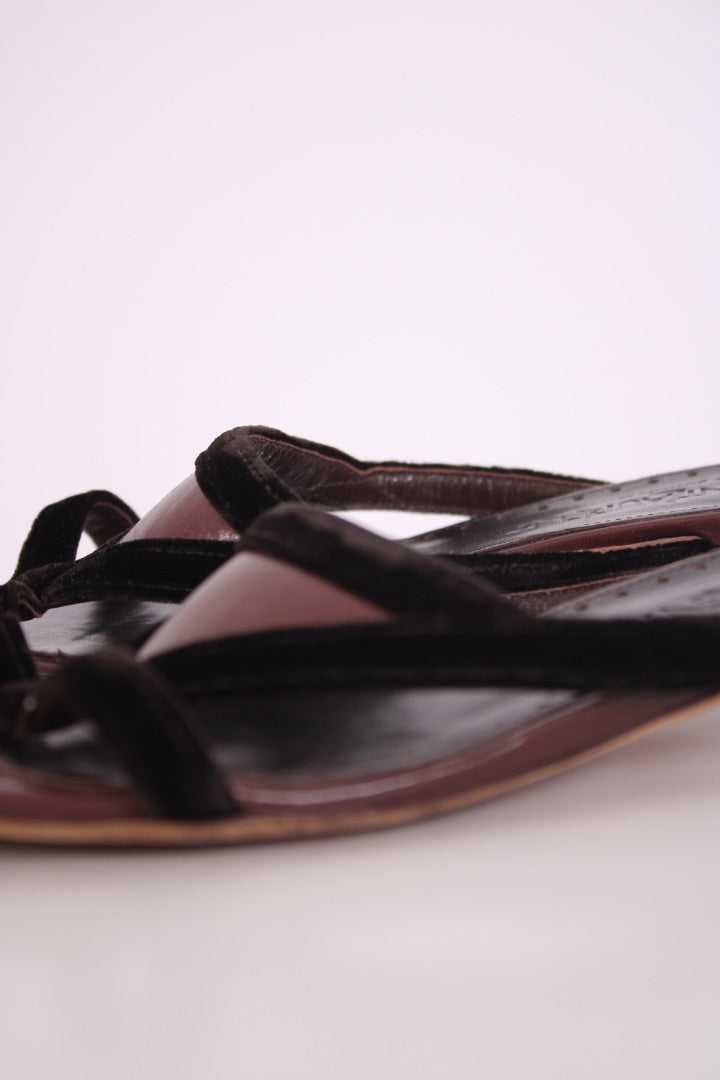 Yves Saint Laurent Kitten Heels Brown 37