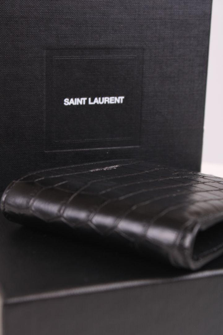 Saint Laurent East/ West Bi-Fold Croc Effect Wallet Black