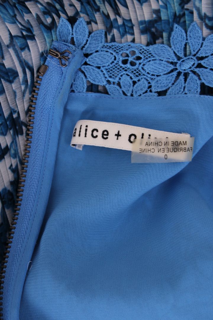 Alice & Olivia Pleated Floral Dress Blue 0