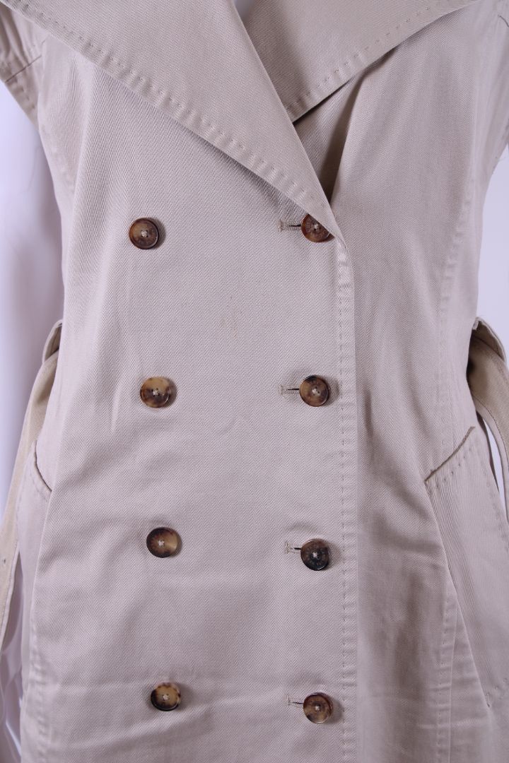 Carolina Herrera Sleeveless Trench Coat Beige S