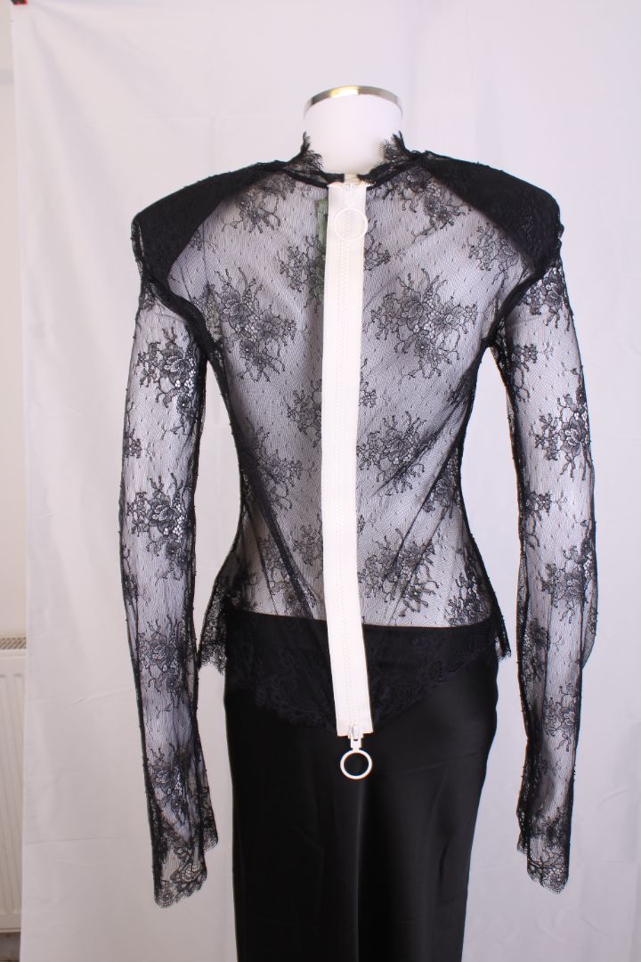Off White L/S Sheer Lace Top Black/ White S