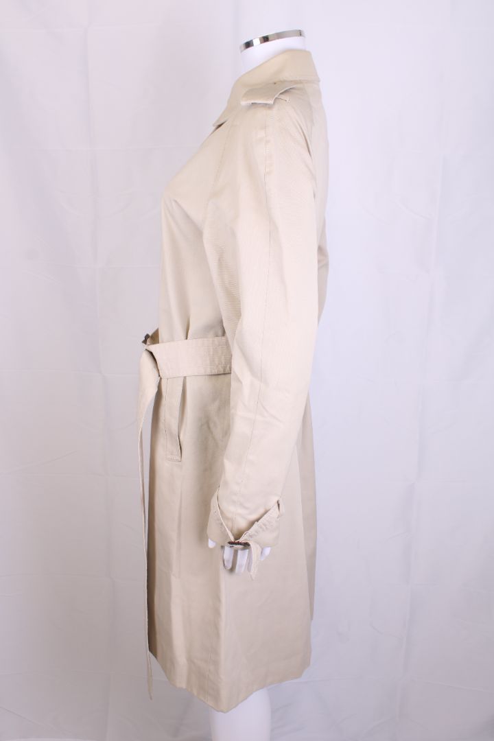 Aquascutum Trench Coat Beige 12