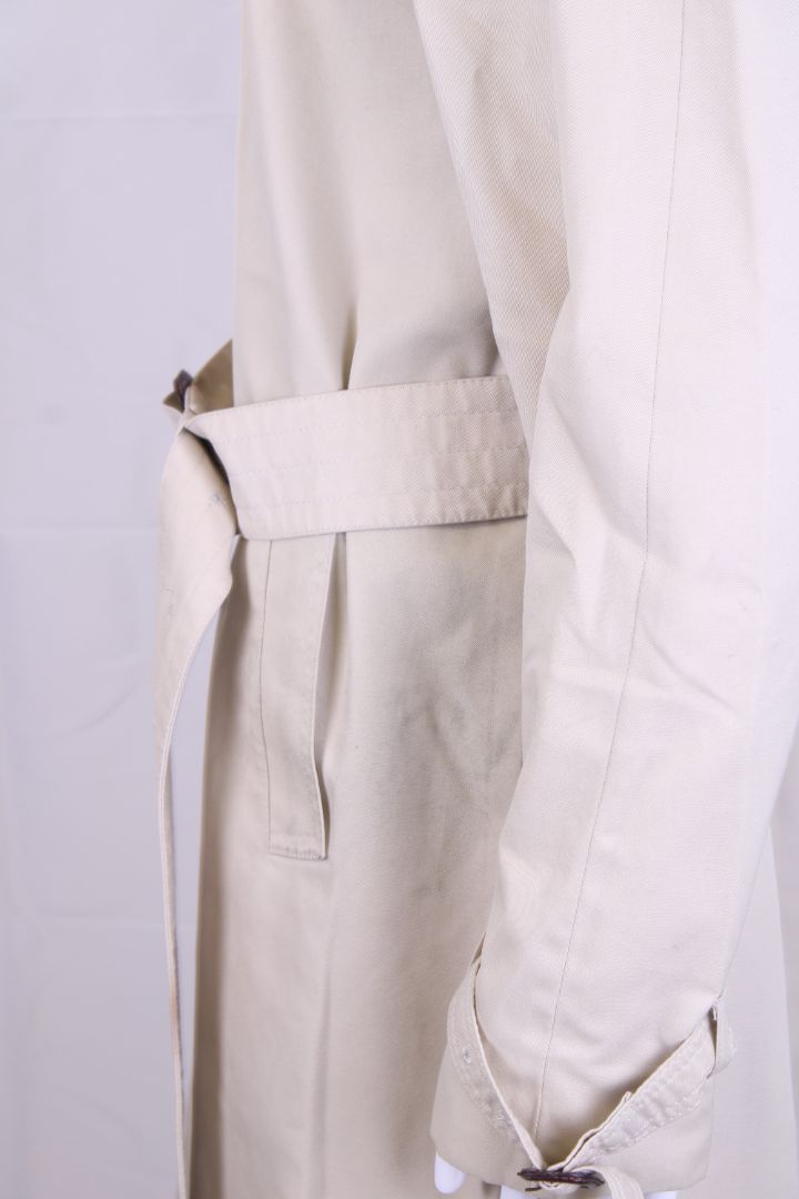Aquascutum Trench Coat Beige 12