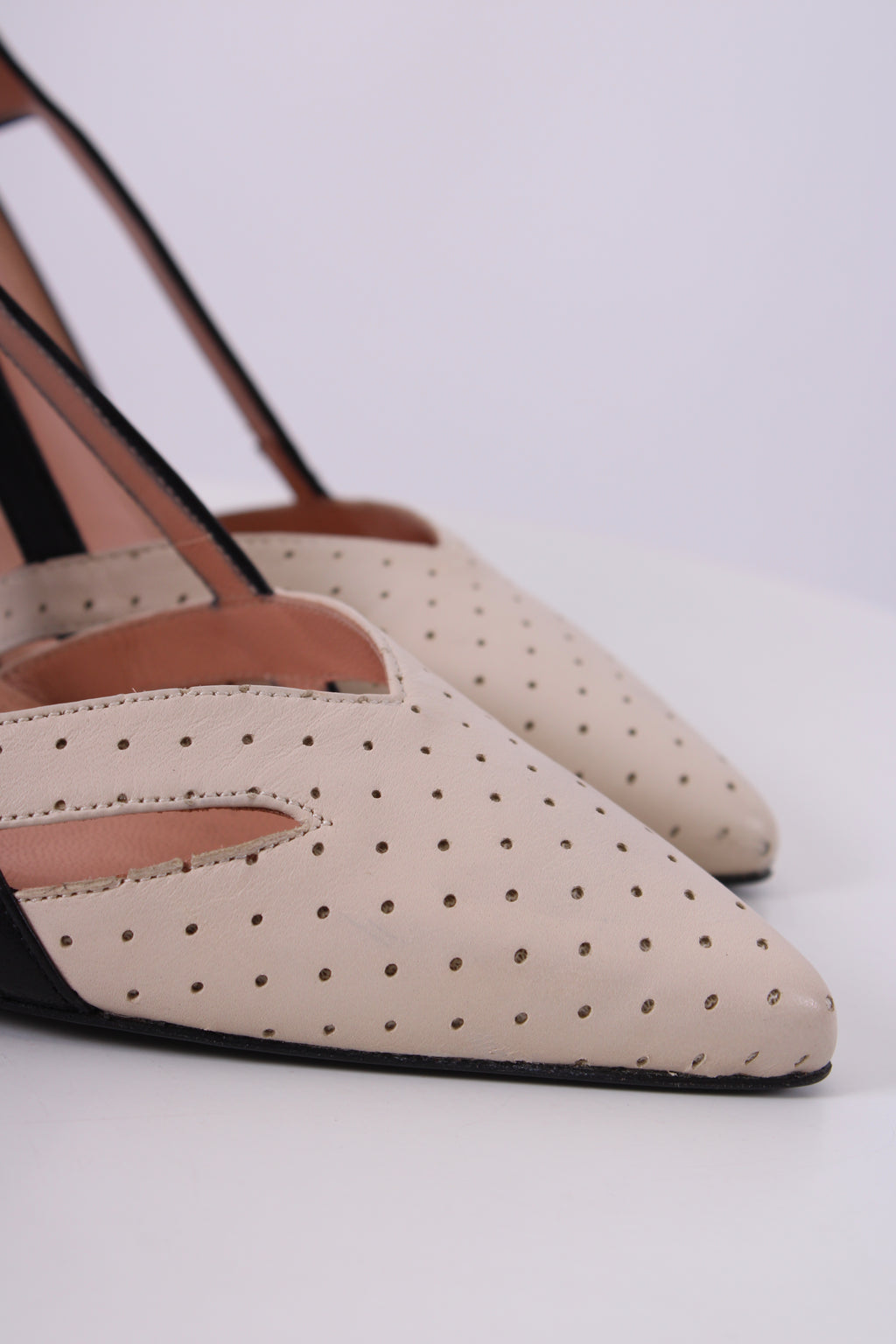 Roland Mouret Slingback Heels Black/ Cream 40