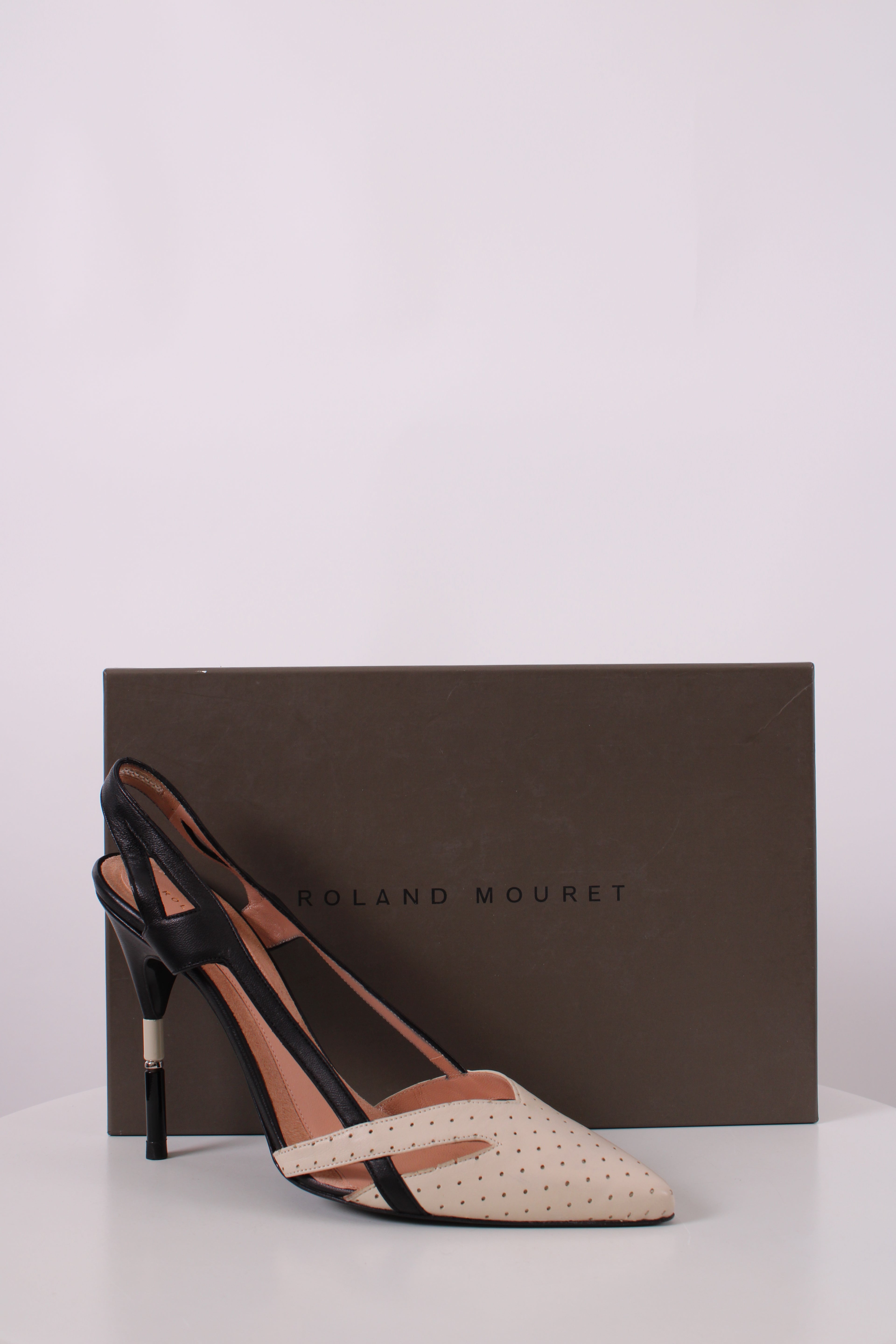 Roland Mouret Slingback Heels Black/ Cream 40