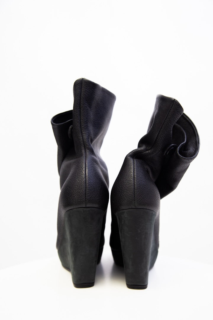Balenciaga Folded Ankle Boots Black 38