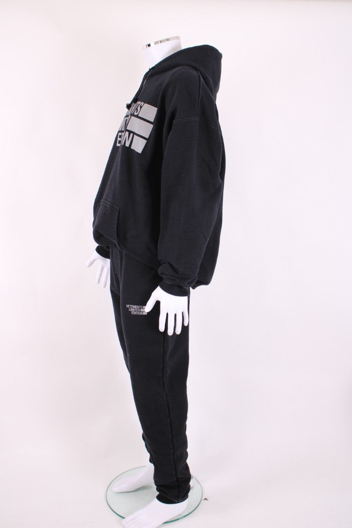 Vetements Tracksuit Black L