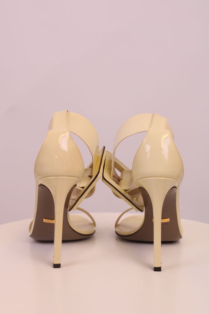 Gucci Buckle Heels Custard 38