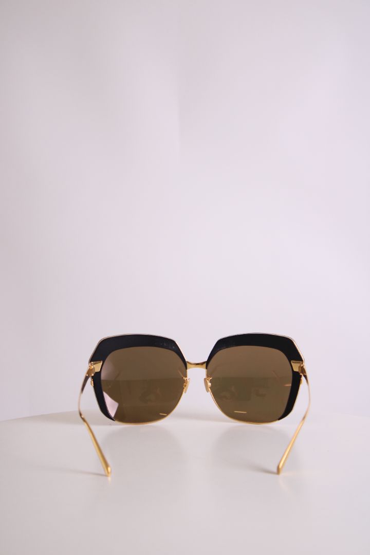 Linda Farrow Sunglasses Black/gold