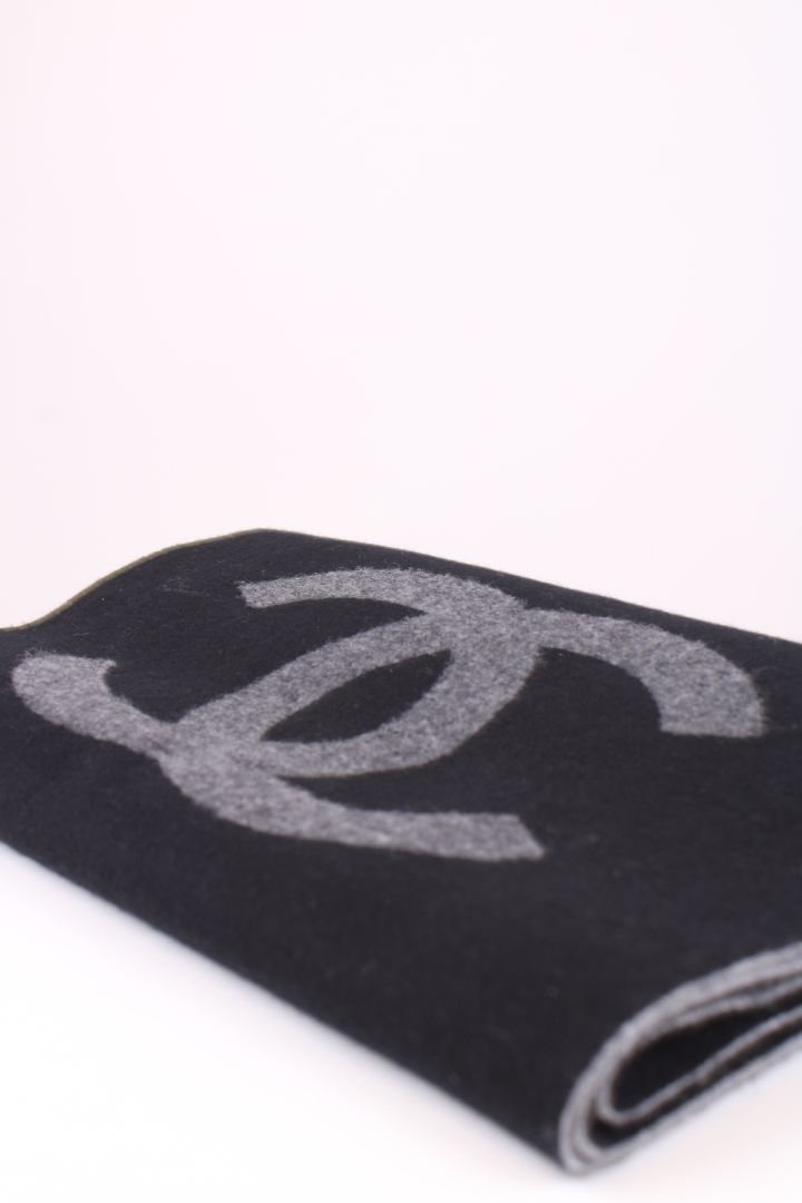 Chanel CC Scarf Black/ Grey