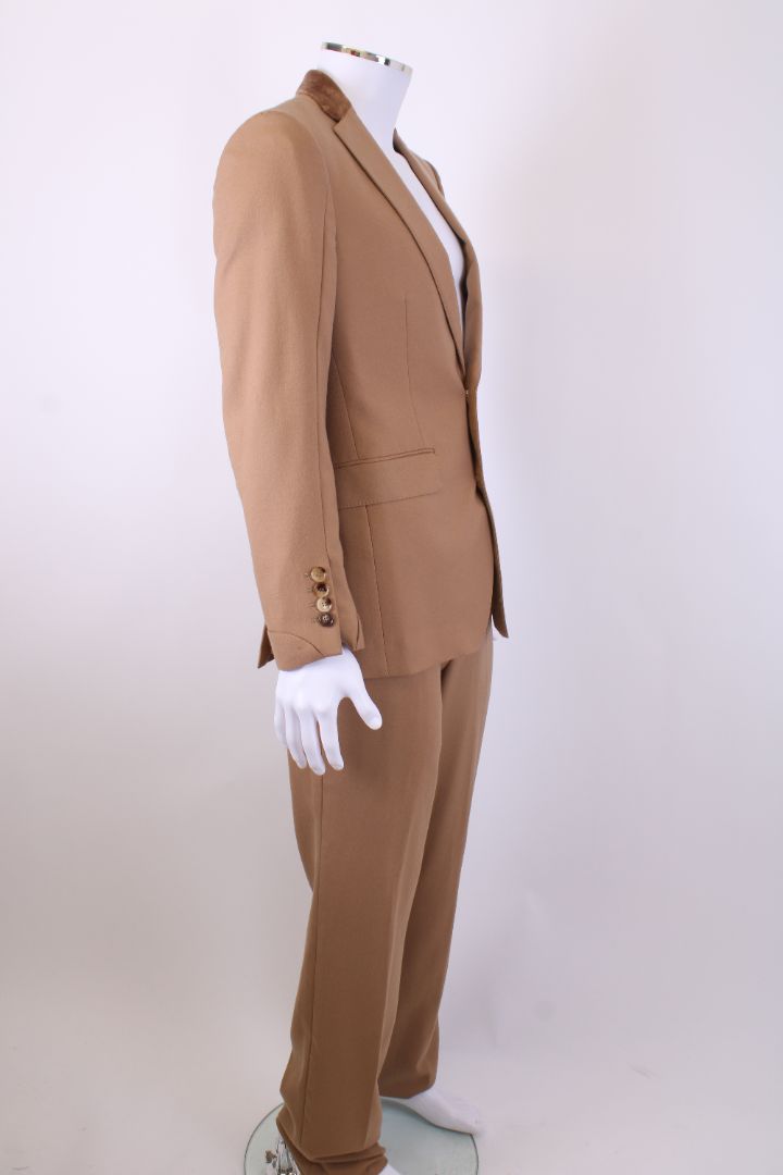 Burberry Suit Tan L - W34