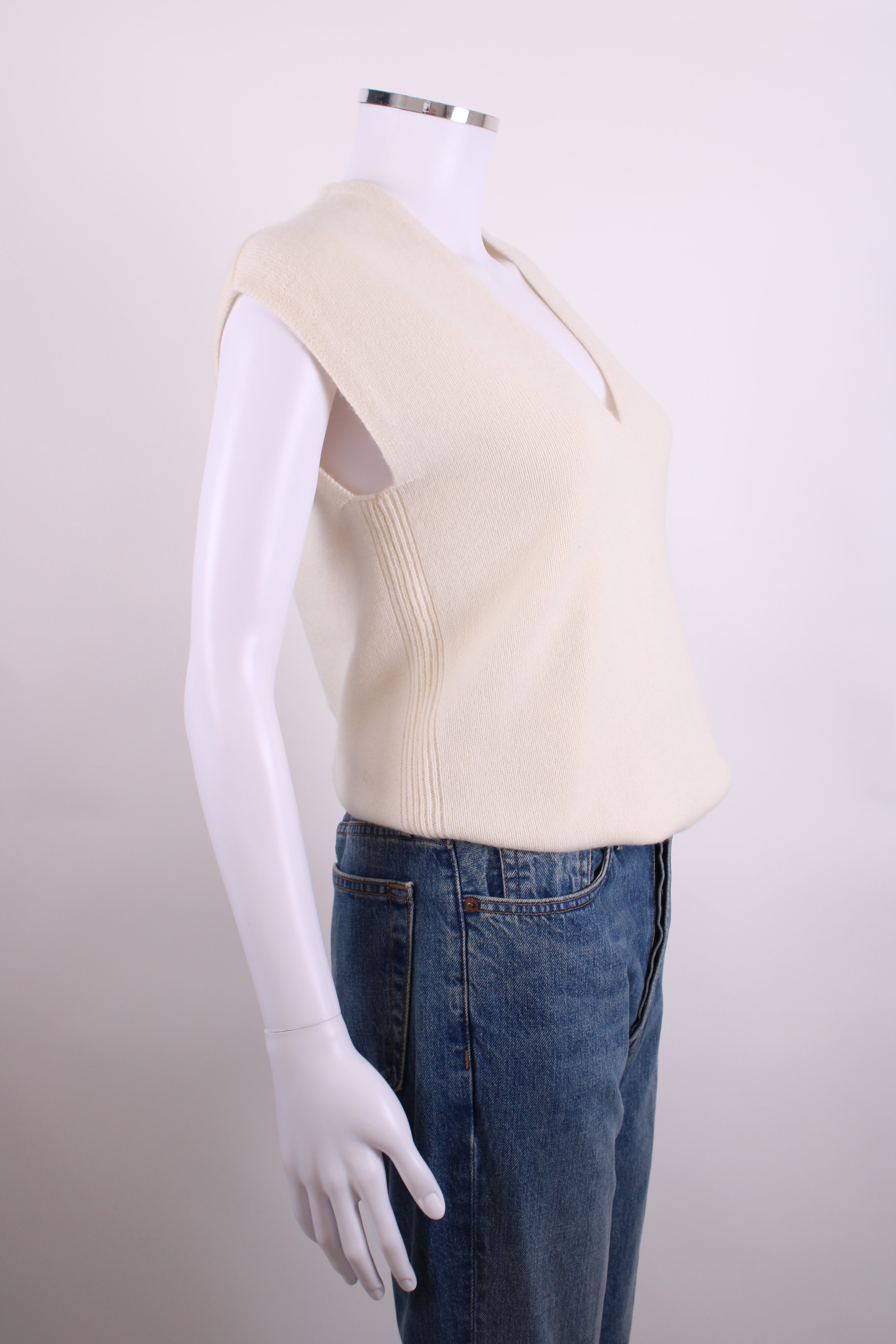 ME+EM S/S V Neck Jumper Cream M
