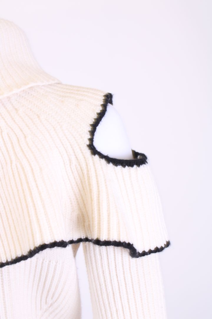 Alexander McQueen L/S Cold Shoulder Ribbed Jumper Cream/ Black L