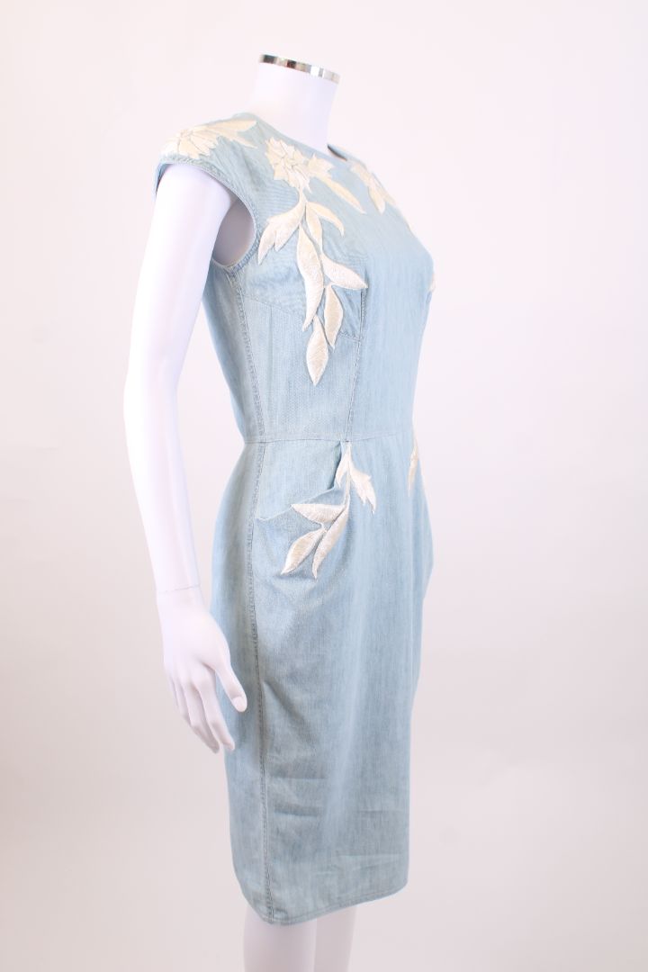 Ermanno Scervino S/S Embroidered Dress Blue/ White 10 – Elite Preloved