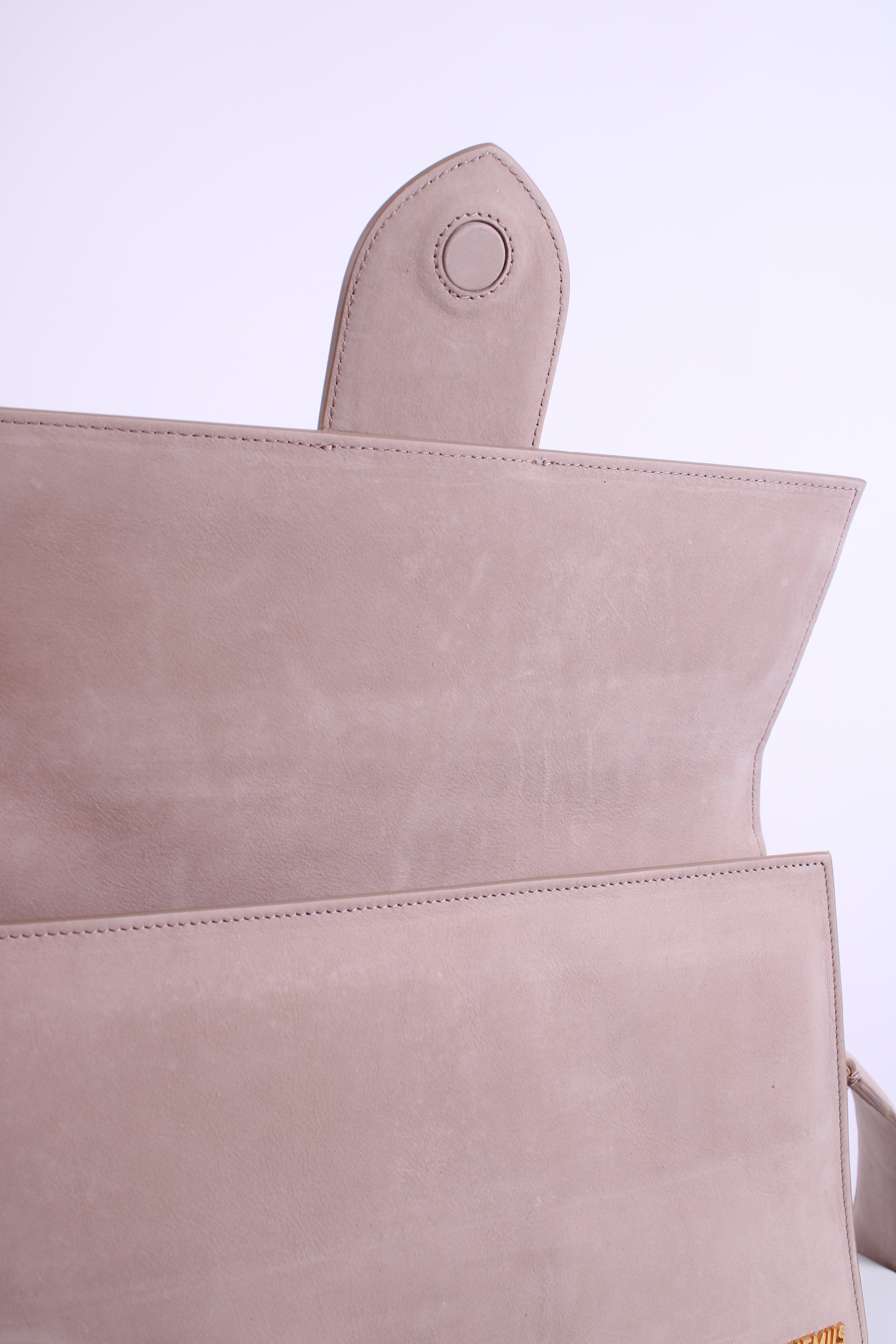 Jacquemus La Grande Bambino Suede Bag Beige