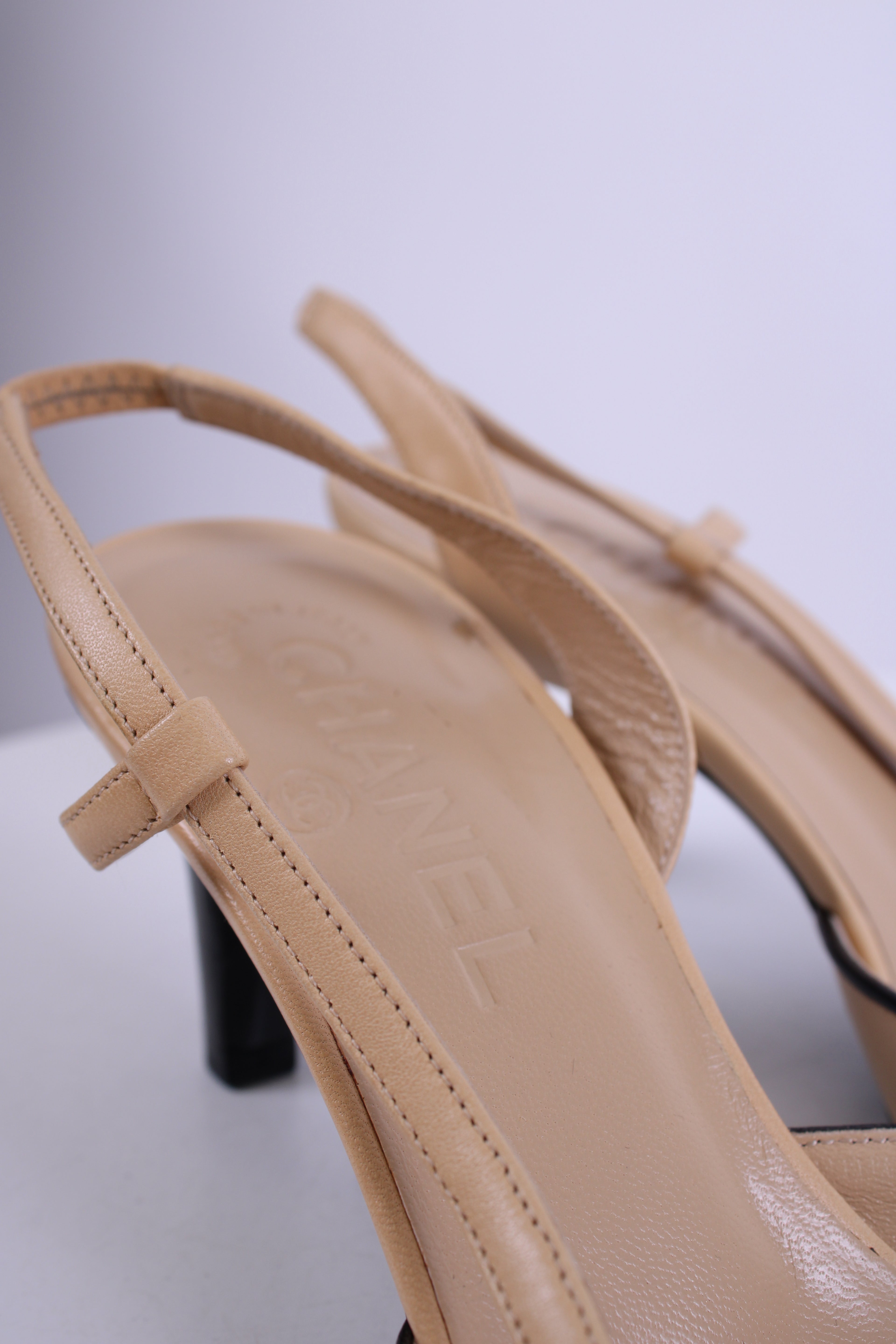 Chanel Slingback CC Bow Heels Beige/ Black 37.5