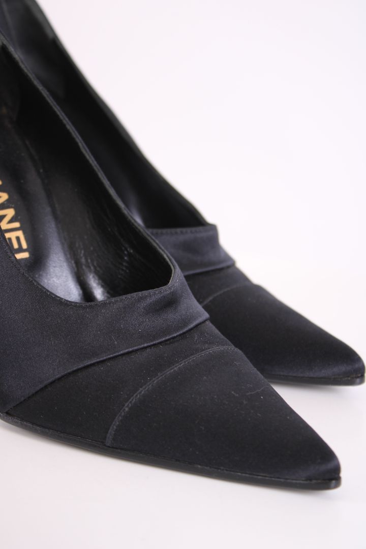 Chanel Court Heels Black 37