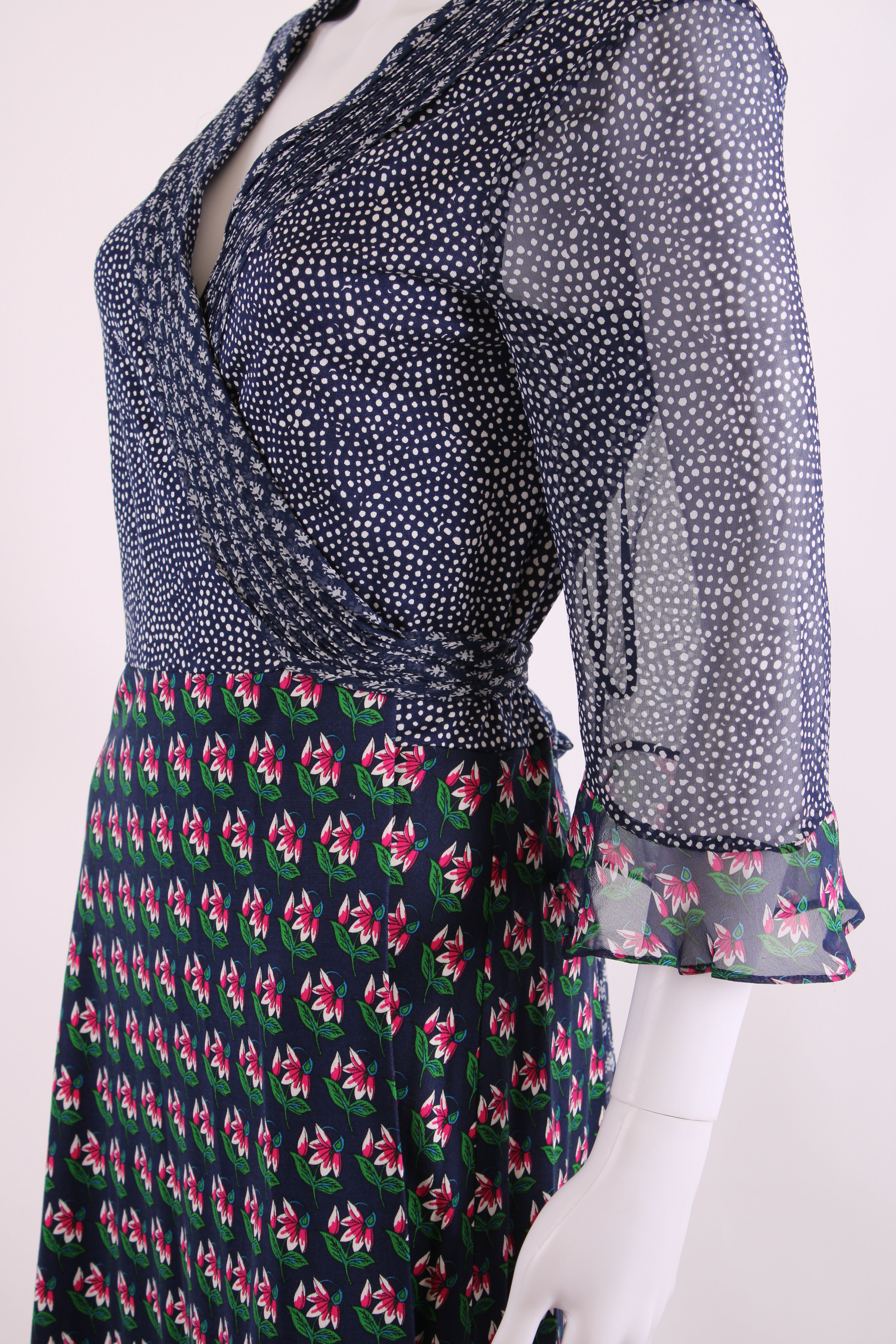 Diane Von Furstenberg S/S Dot/ Flower Print Wrap Dress Navy/ White 14