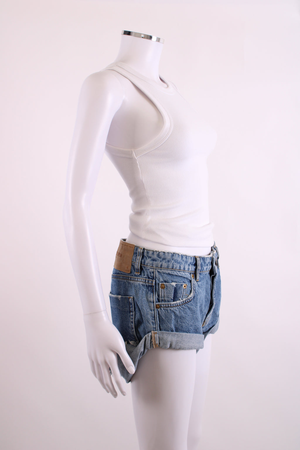 One Teaspoon Distressed Shorts Denim 26W