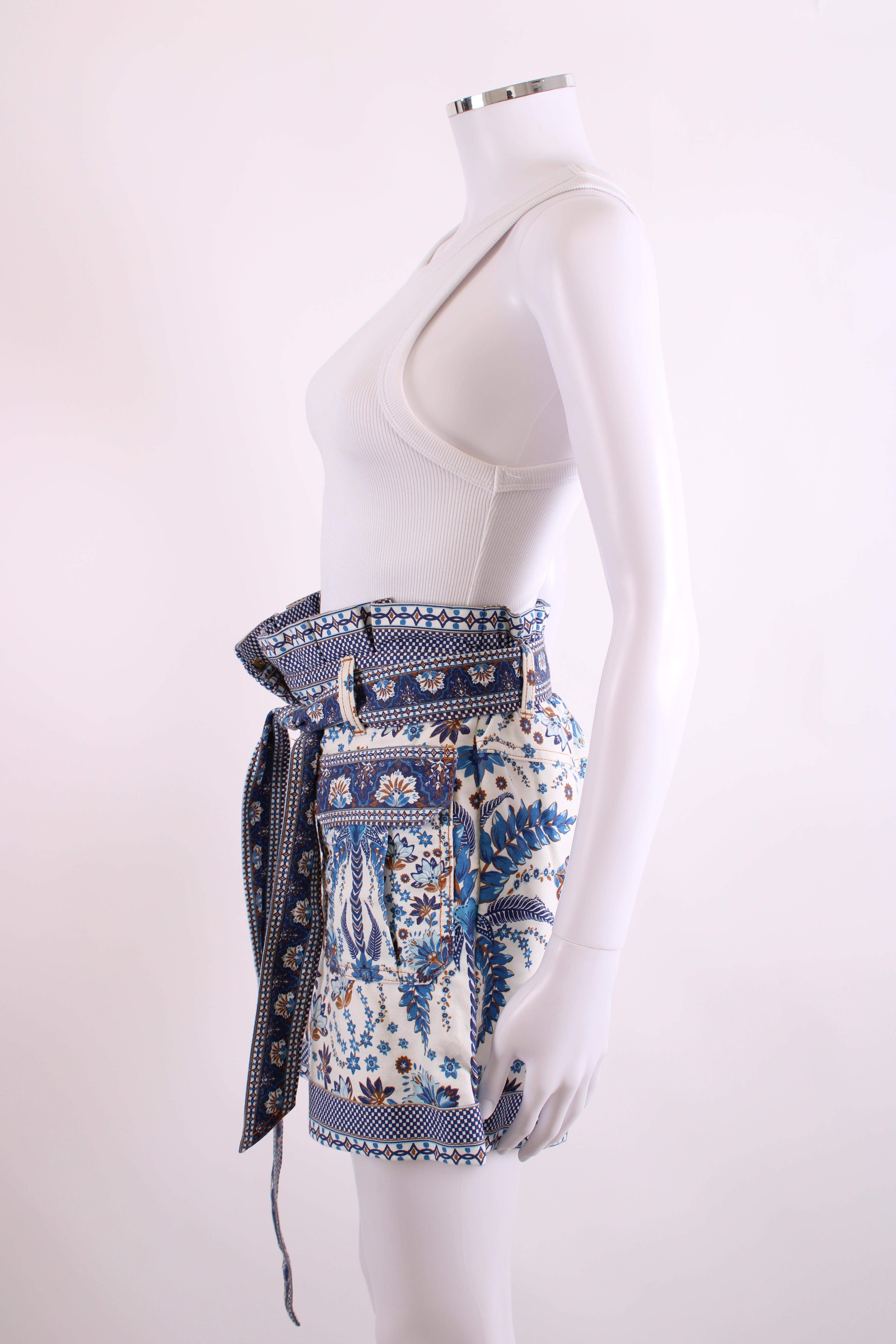 Farm Rio Floral Print Shorts Navy/ White 26W
