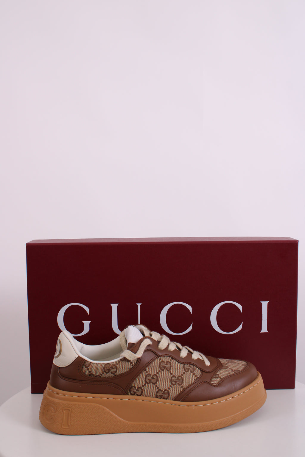 Gucci GG Canvas Low Top Trainers Beige/ Brown 38
