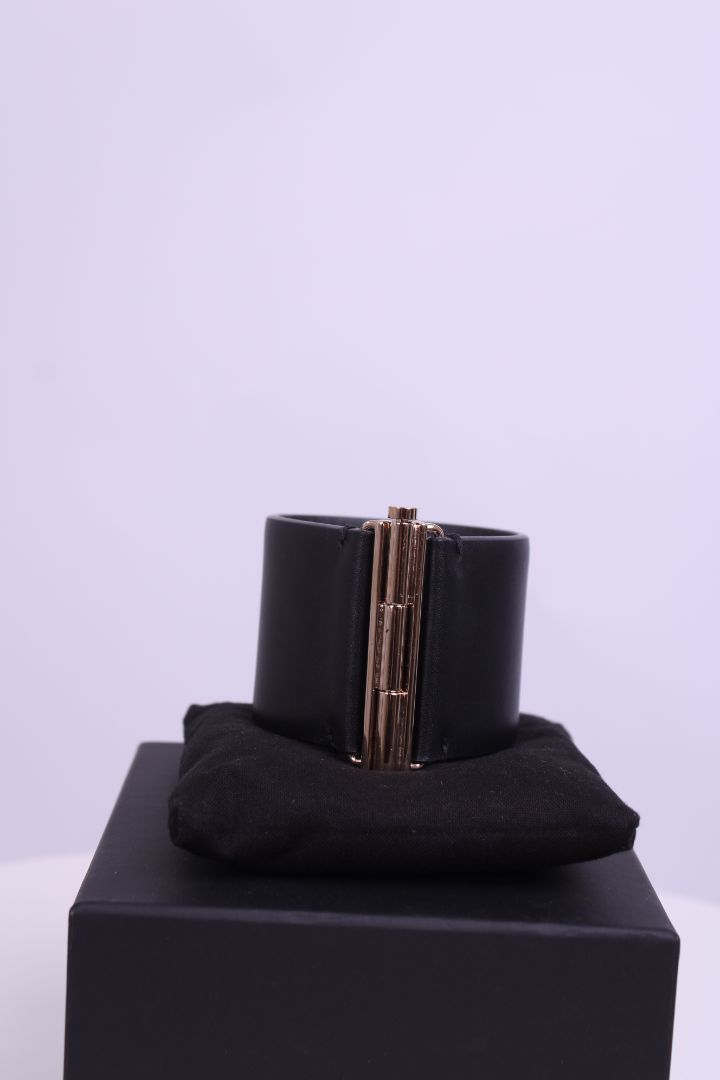 Chanel Leather and pearl bracelet Black one size