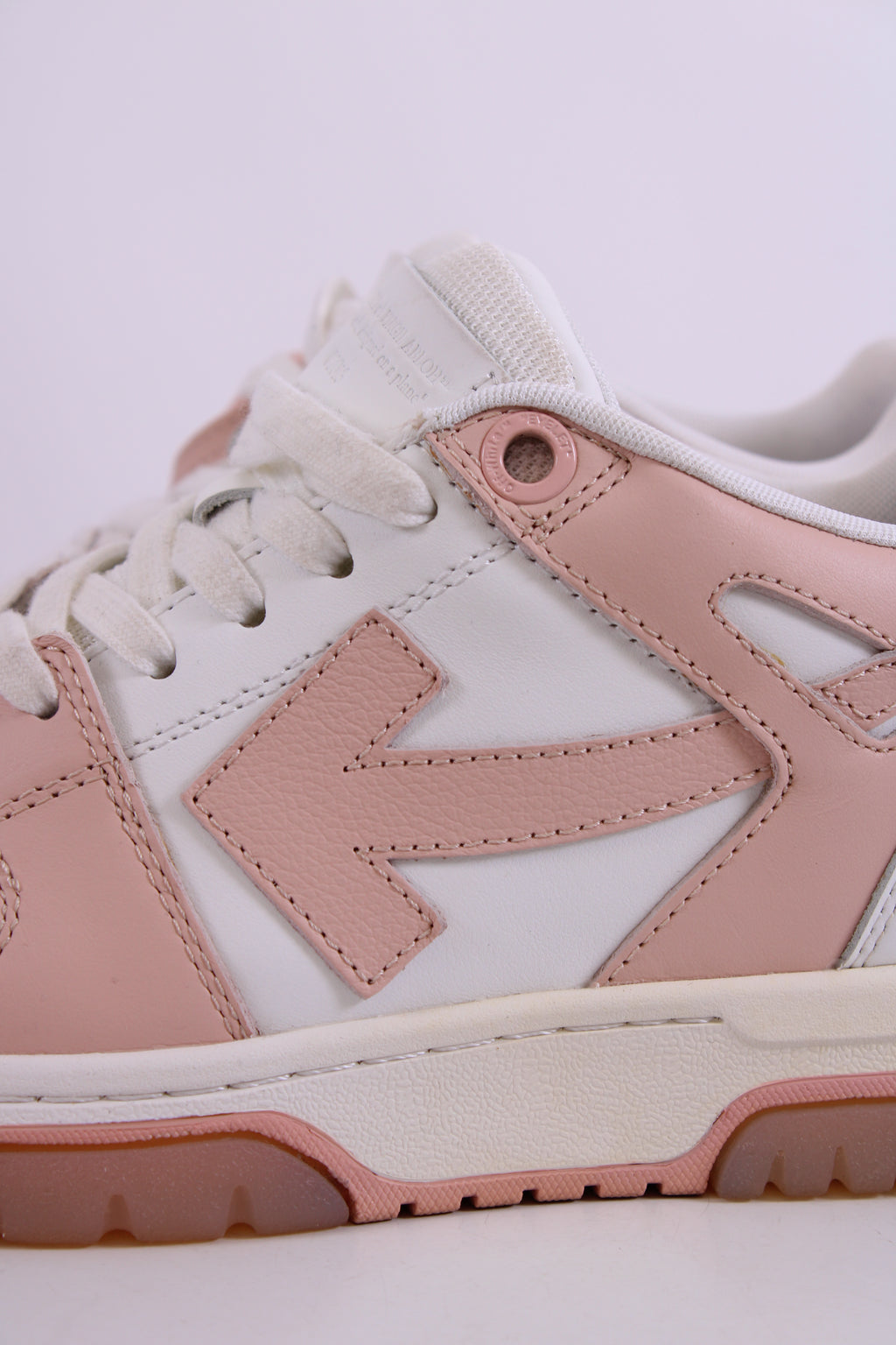 Off White Out Of Office Trainers White/ Peach 37