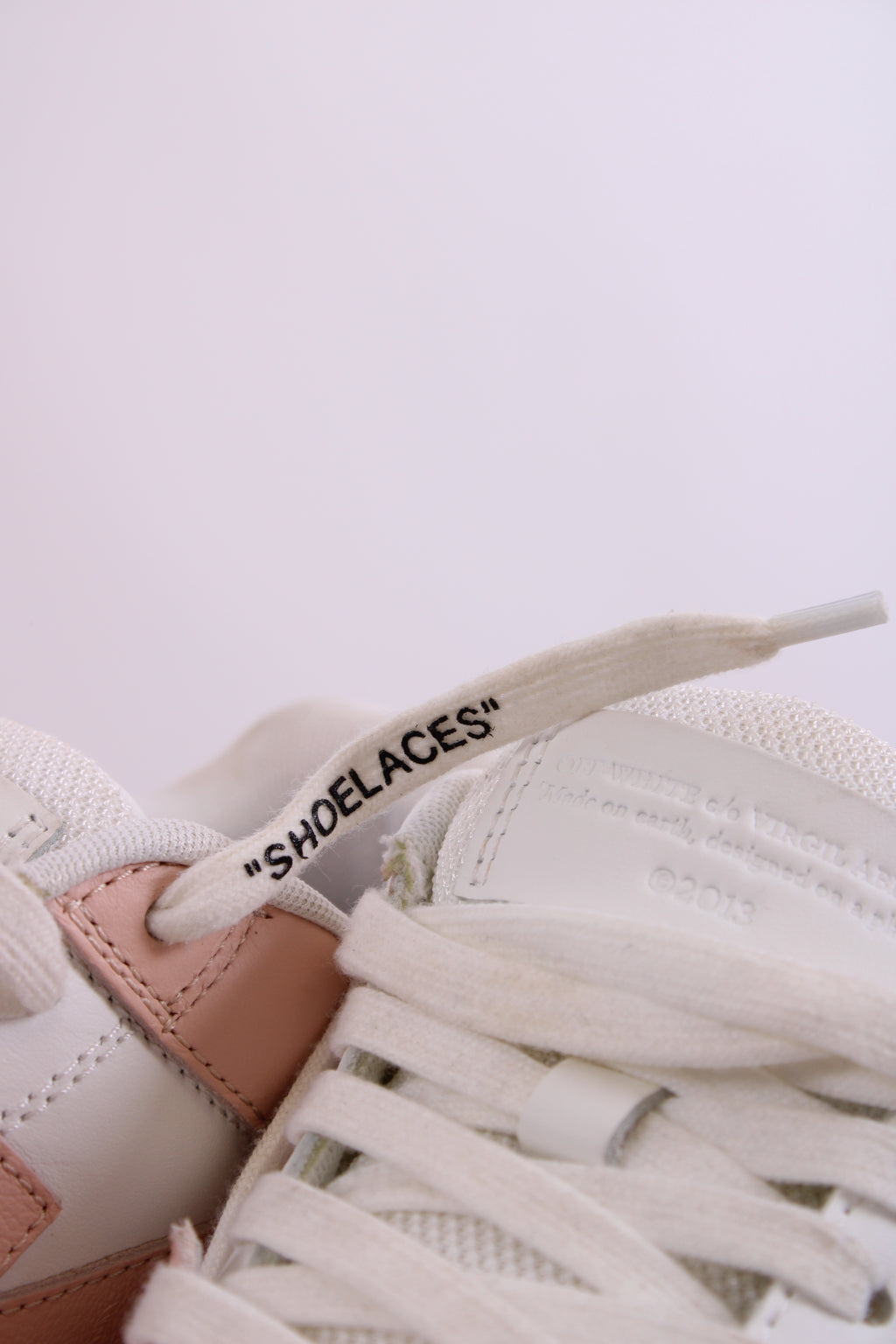 Off White Out Of Office Trainers White/ Peach 37